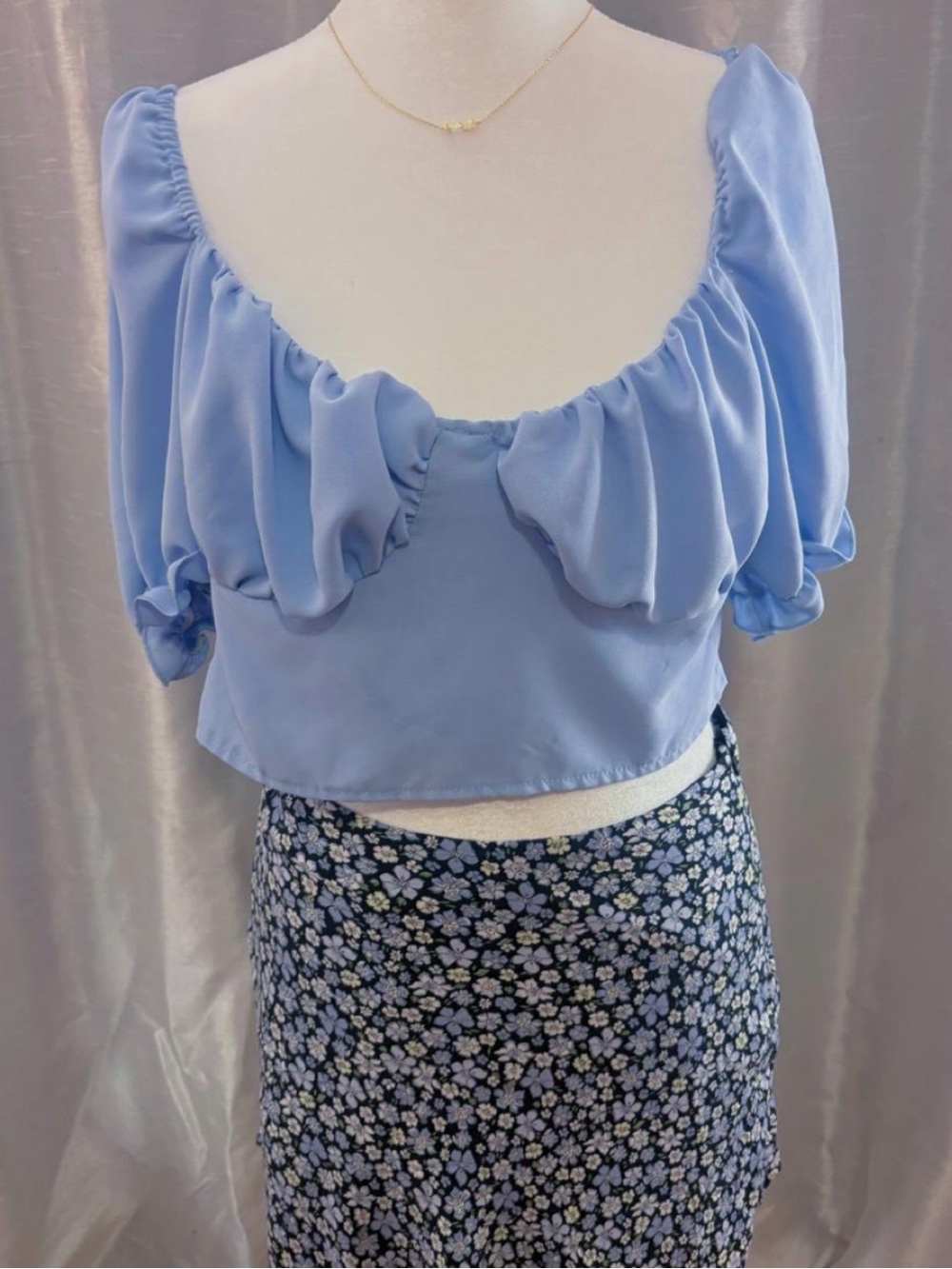 SHEIN Sky Blue Ruched Puff Sleeve Crop Top
